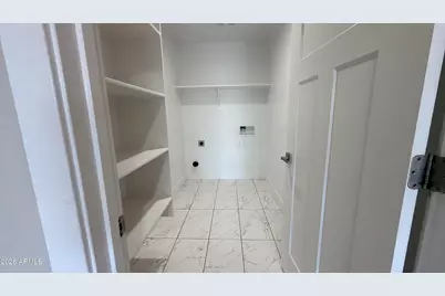 4649 S 38th Glen, Phoenix, AZ 85041 - Photo 7