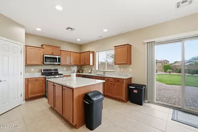 6069 W Estancia Way, Florence, AZ 85132 - Photo 5