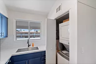 10840 N Fairway Ct W, Sun City, AZ 85351 - Photo 9