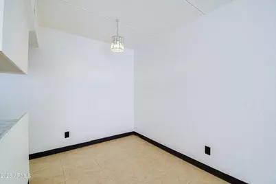 3416 N 44th Street #Unit 8, Phoenix, AZ 85018 - Photo 7