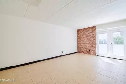 3416 N 44th Street #Unit 8, Phoenix, AZ 85018 - Photo 3