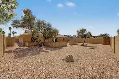 2528 E Malibu Drive, Tempe, AZ 85282 - Photo 31