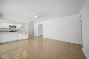 2528 E Malibu Dr, Tempe, AZ 85282 - Photo 9