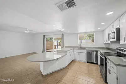 2528 E Malibu Drive, Tempe, AZ 85282 - Photo 13