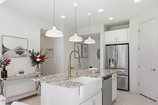 2435 E Saint Catherine Ave, Phoenix, AZ 85042 - Photo 11