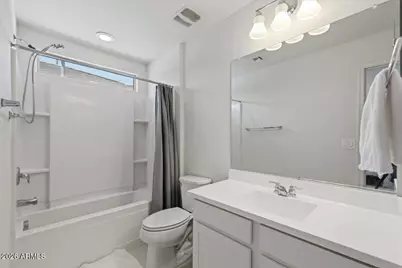 2435 E Saint Catherine Avenue, Phoenix, AZ 85042 - Photo 29