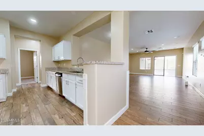 19392 W Washington Street, Buckeye, AZ 85326 - Photo 3