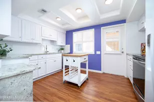 111 E Palm Ln, Phoenix, AZ 85004 - Photo 11