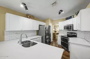 541 W Villa Maria Dr, Phoenix, AZ 85023 - Photo 11