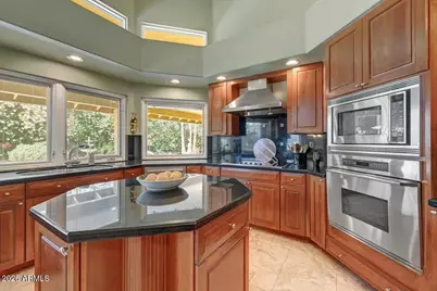 9790 N Invergordon Road, Paradise Valley, AZ 85253 - Photo 13