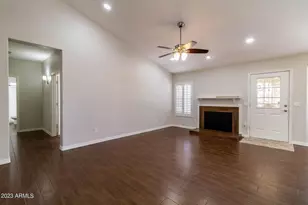 7655 W Sunnyside Dr, Peoria, AZ 85345 - Photo 9