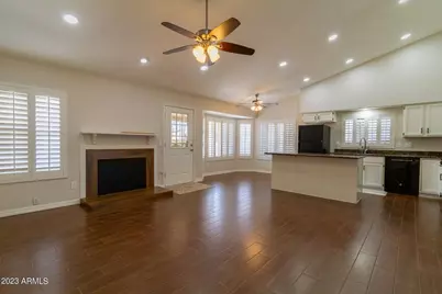 7655 W Sunnyside Drive, Peoria, AZ 85345 - Photo 7