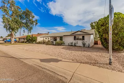 3919 W El Caminito Drive, Phoenix, AZ 85051 - Photo 25