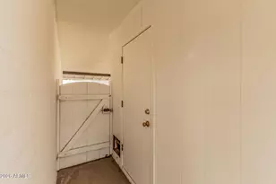 3919 W El Caminito Dr, Phoenix, AZ 85051 - Photo 19