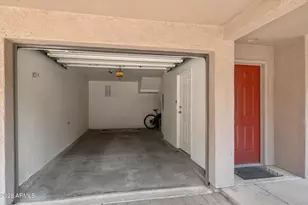 4455 E Paradise Vlg Pkwy S, Phoenix, AZ 85032 - Photo 11