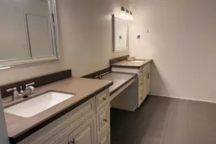 8244 E Valley Vista Dr, Scottsdale, AZ 85250 - Photo 3