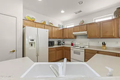 15027 W Home Run Drive, Surprise, AZ 85374 - Photo 9