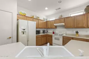 15027 W Home Run Dr, Surprise, AZ 85374 - Photo 9