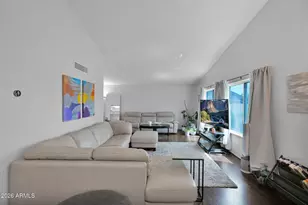 2420 W Mandalay Ln, Phoenix, AZ 85023 - Photo 7