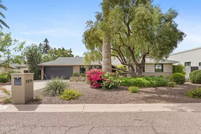 5334 N 32nd Place, Phoenix, AZ 85018 - Photo 1