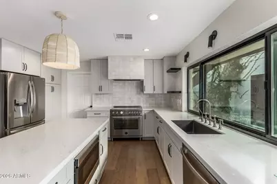9125 N 82nd Street, Scottsdale, AZ 85258 - Photo 15