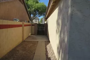 4757 E Meadow Creek Way, San Tan Valley, AZ 85140 - Photo 27