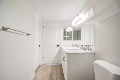 7761 N 19th Drive, Phoenix, AZ 85021 - Photo 17