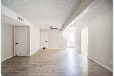 7761 N 19th Drive, Phoenix, AZ 85021 - Photo 3