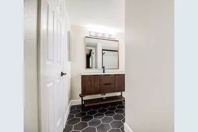 7761 N 19th Drive, Phoenix, AZ 85021 - Photo 19