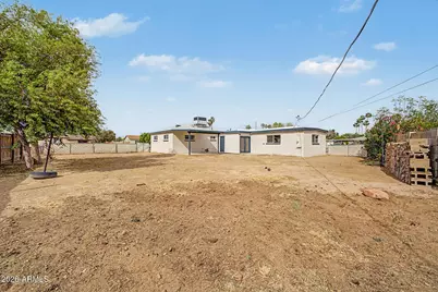 2719 W Echo Lane, Phoenix, AZ 85051 - Photo 37