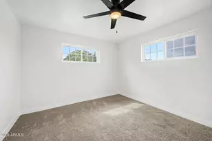 2719 W Echo Ln, Phoenix, AZ 85051 - Photo 31