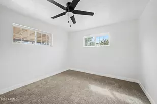 2719 W Echo Ln, Phoenix, AZ 85051 - Photo 29