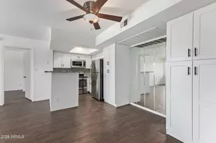 3601 W Tierra Buena Ln, Phoenix, AZ 85053 - Photo 9