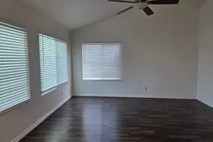 13055 N 56th Ave, Glendale, AZ 85304 - Photo 9