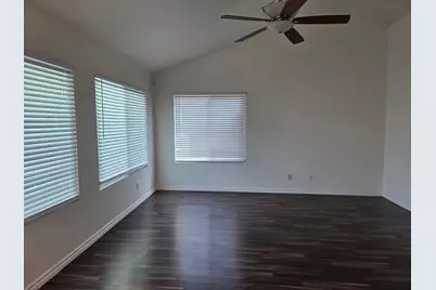 13055 N 56th Avenue, Glendale, AZ 85304 - Photo 3