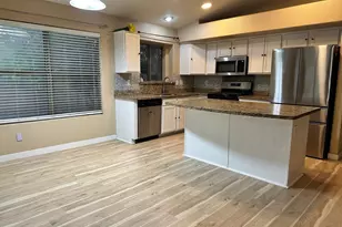 3251 W Vista Bonita Dr, Phoenix, AZ 85027 - Photo 7