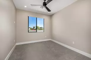 3821 E Devonshire Ave, Phoenix, AZ 85018 - Photo 27