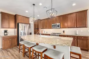 13231 W Hummingbird Terrace, Peoria, AZ 85383 - Photo 9