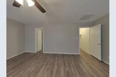 8102 W Heatherbrae Drive, Phoenix, AZ 85033 - Photo 15