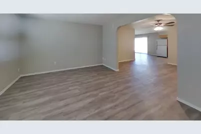 8102 W Heatherbrae Drive, Phoenix, AZ 85033 - Photo 27