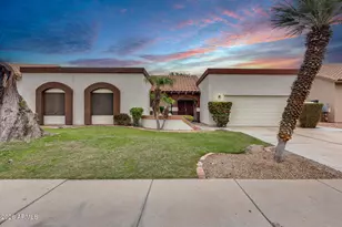 1042 W Newport Beach Dr, Gilbert, AZ 85233 - Photo 5