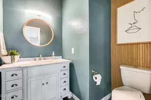 1042 W Newport Beach Dr, Gilbert, AZ 85233 - Photo 15