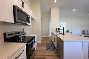 6852 W Turquoise Ave, Peoria, AZ 85345 - Photo 5