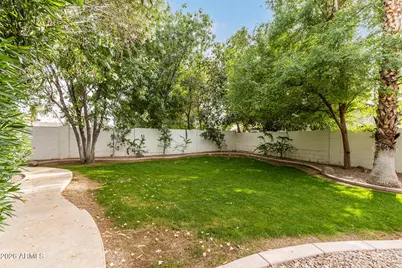 300 S Banning Court, Gilbert, AZ 85296 - Photo 43