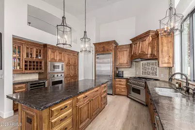 300 S Banning Court, Gilbert, AZ 85296 - Photo 17