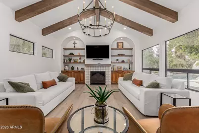 300 S Banning Court, Gilbert, AZ 85296 - Photo 7