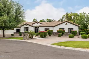300 S Banning Ct, Gilbert, AZ 85296 - Photo 1