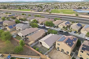8881 W Cameron Dr, Peoria, AZ 85345 - Photo 37