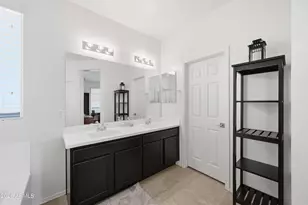 8881 W Cameron Dr, Peoria, AZ 85345 - Photo 25