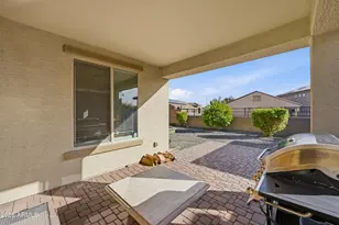8881 W Cameron Dr, Peoria, AZ 85345 - Photo 29
